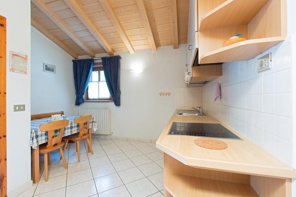 Bait Vegl Apartman Livigno Szoba fotó