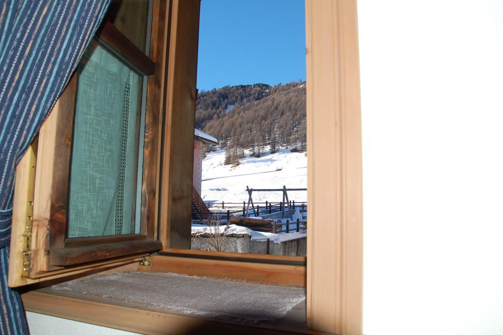 Bait Vegl Apartman Livigno Szoba fotó